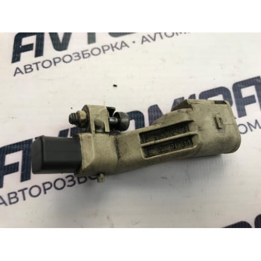  Датчик коленчатого вала VW Passat B6 2005-2010 03C906433A